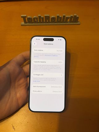 iPhone 15 Pro 100% Salute Batteria!!