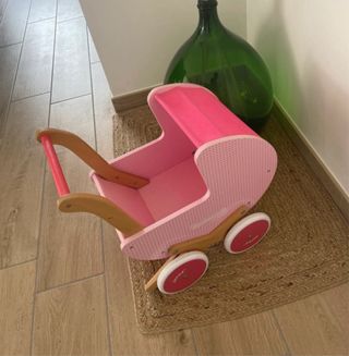 Carrito andador de madera Janod rosa