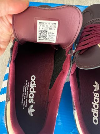 Adidas Samba OG Borgoña y Crema