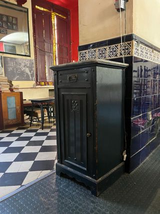 Mesita de noche / Cabinet auxiliar estilo Napoleón