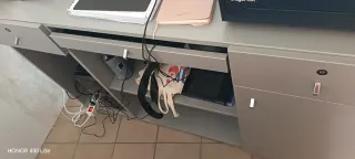Mobiliario Peluquería Sillas y Espejo ,mostrador,