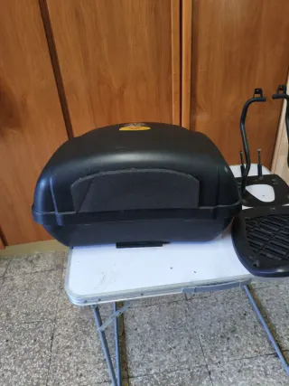 Baúl y Soporte Kymco Xciting