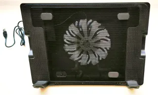 Soporte portátil con ventilador