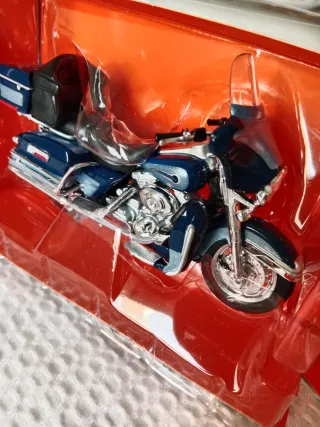 Maisto Harley Davidson 1:18