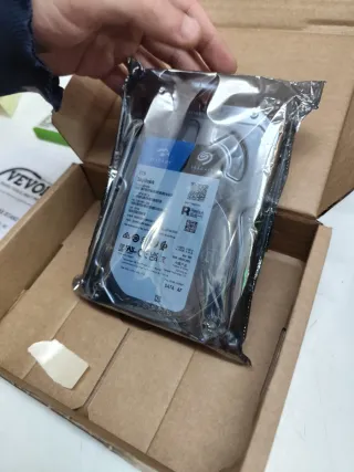 Disco Duro Seagate SkyHawk 8TB