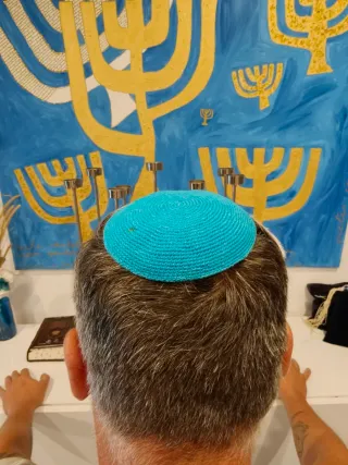 Kipá / Yarmulke azul tejido