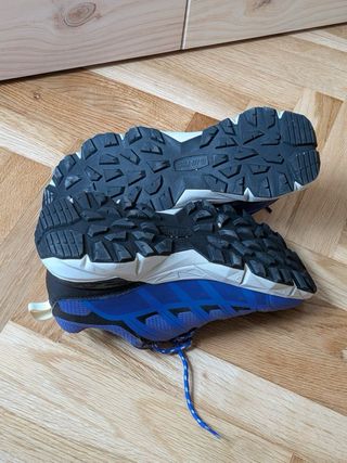 Zapatillas trail Hi-Tec Oysho azul
