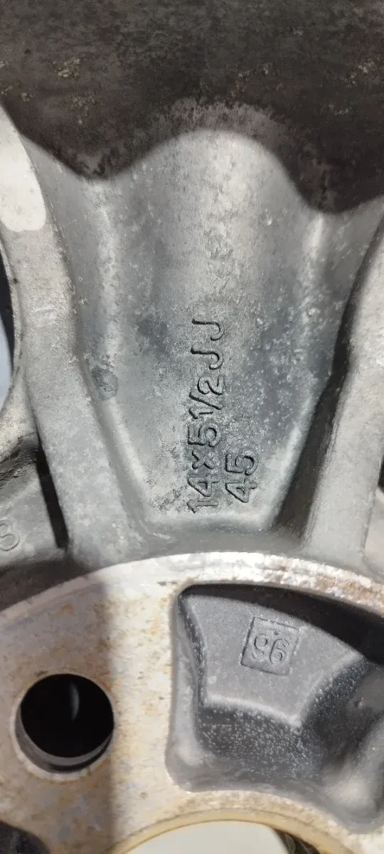 Llantas Mazda MX3