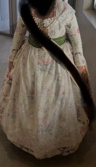 Traje Fallera Niña  Perfecto estado  6-9 años