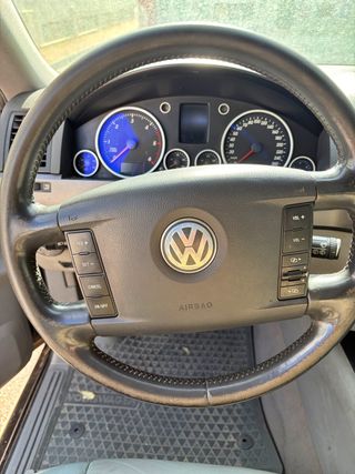 VOLSKWAGEN TOUAREG 2.5 R5 TDI 174CV 5p 2004