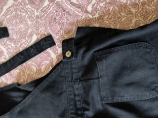 Peto vaquero premamá negro ajustable