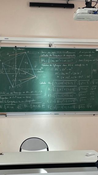 Clases de repaso y cuidado de niños.