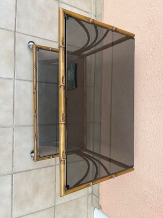 Mesa auxiliar bambú y cristal con ruedas