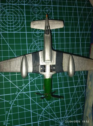 Maqueta Avión Revell P-51D Mustang 1:72