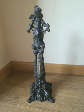 Termómetro antiguo querubín hierro