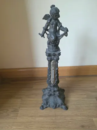 Termómetro antiguo querubín hierro