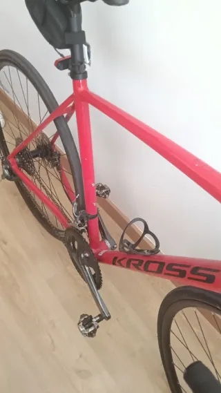 Bicicleta Kross carretera como nueva