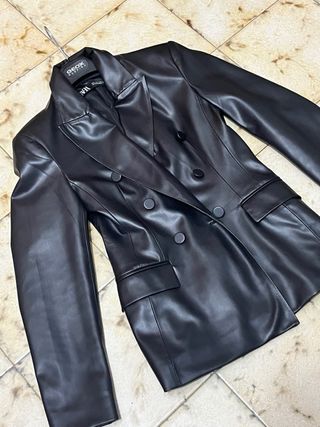 Blazer Zara nero doppio petto