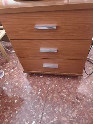 Mesita de noche madera y metal
