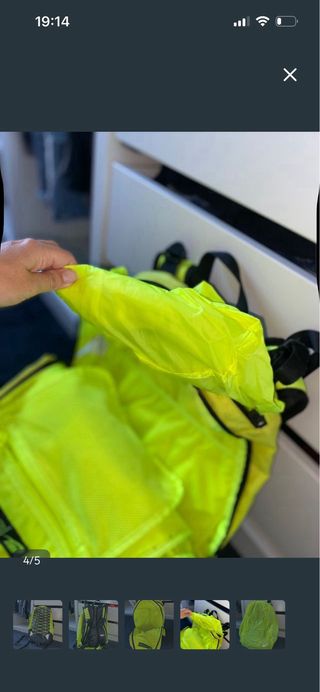 Mochila Nike Negra y Amarilla
