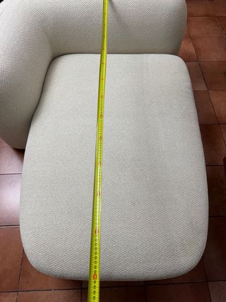 Sofá Sklum beige tela.
