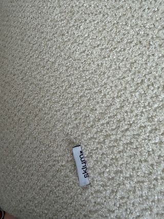Sofá Sklum beige tela.