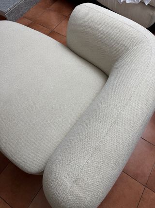 Sofá Sklum beige tela.