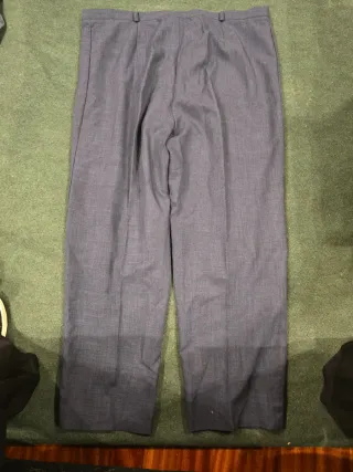 Pantalón recto gris