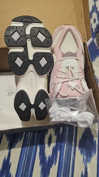 Zapatillas New Balance Niña Rosa talla 34