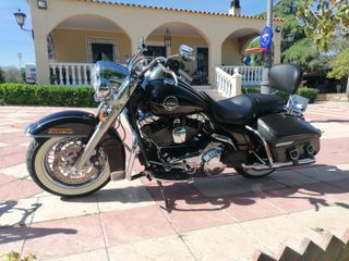 Harley Davidson Road King Classic 17.000 Kms