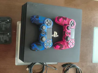 PS4 Pro 1TB Negra + Accesorios