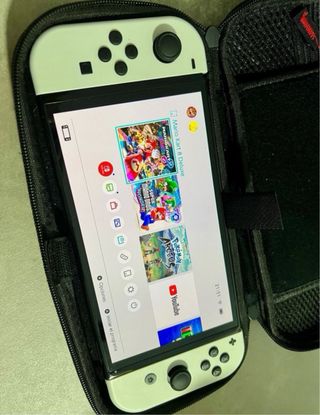 Nintendo Switch OLED Bianca + Giochi