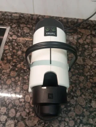 Cafetera Nespresso Krups Blanca, no funciona