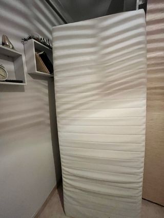Cama-diván IKEA FYRESDAL + 2 colchones