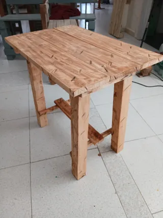 Tavolino rustico in legno