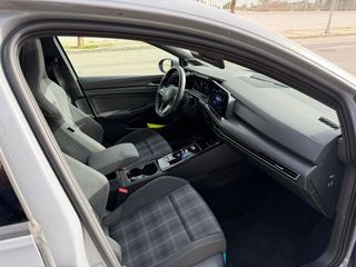 Volkswagen Golf 2024