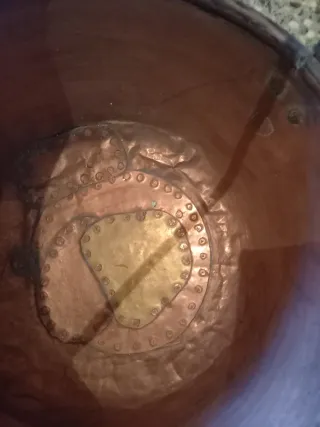 Calderón cobre antiguo con trébede