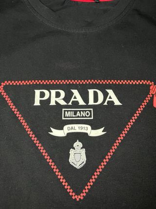 Camiseta Prada Milano negra original