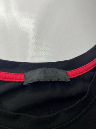 Camiseta Prada Milano negra original