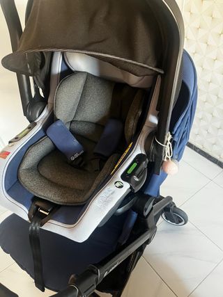Cochecito de bebé azul con 3 piezas