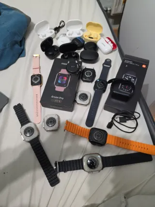 Lote Smartwatch y Auriculares Inalámbricos