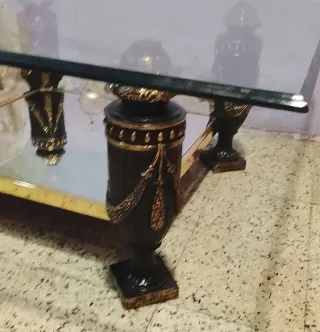Mesa de centro cristal y metal dorada