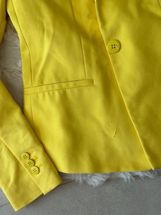 Blazer Zara Amarillo