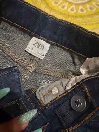 Pantalón vaquero Zara niño T6