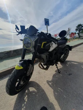 CFMOTO 700 CL-X SPORT Blanca/Amarilla