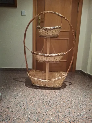 Cesta de mimbre de 3 niveles