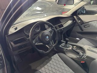 BMW 530i 231cv pack M5 manual