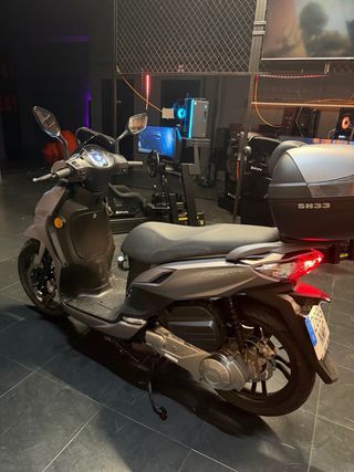 SYM Symphony SR 125 Scooter