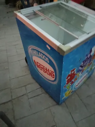 Arcón Congelador Nestlé Helados Medidas alto 92