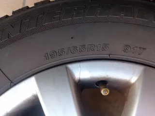 Gomme invernali 195/ 65/R15 Firestone con cerchi